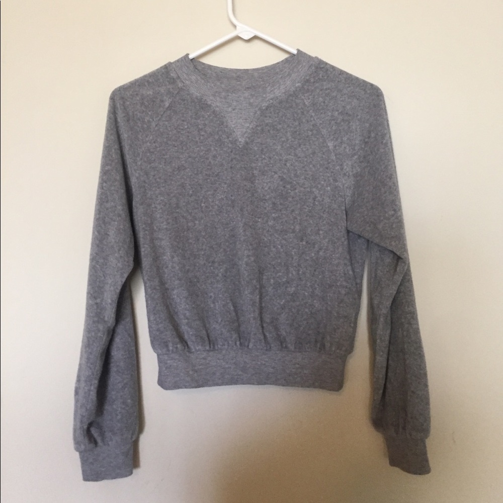 & Other Stories cropped fuzzy gray sweater size 4